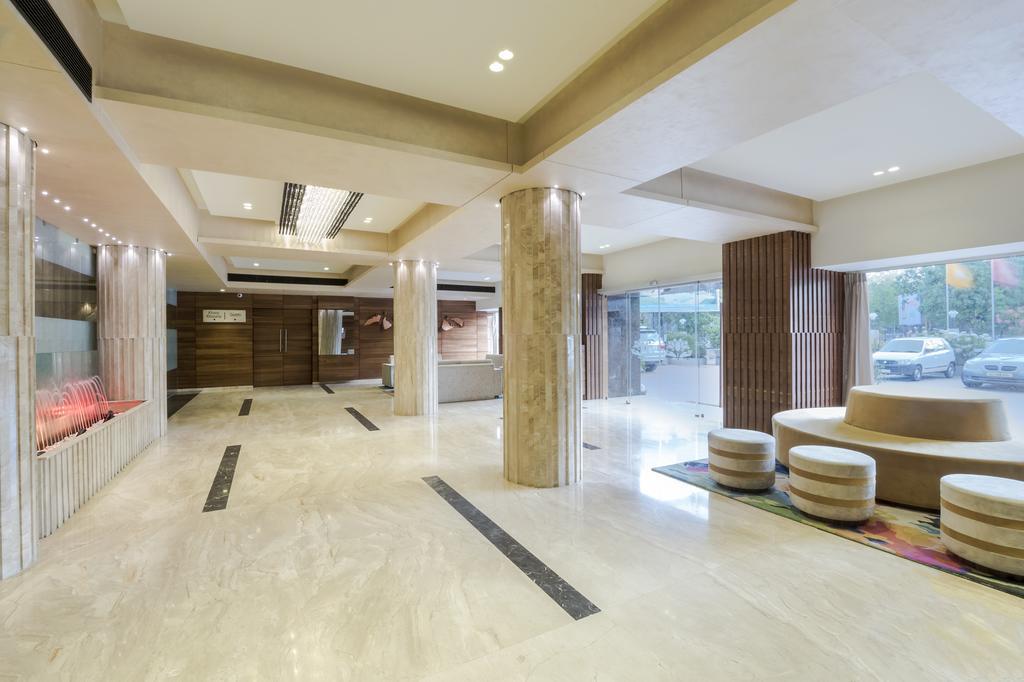 Inder Residency Hotel Ahmedabad Bagian luar foto