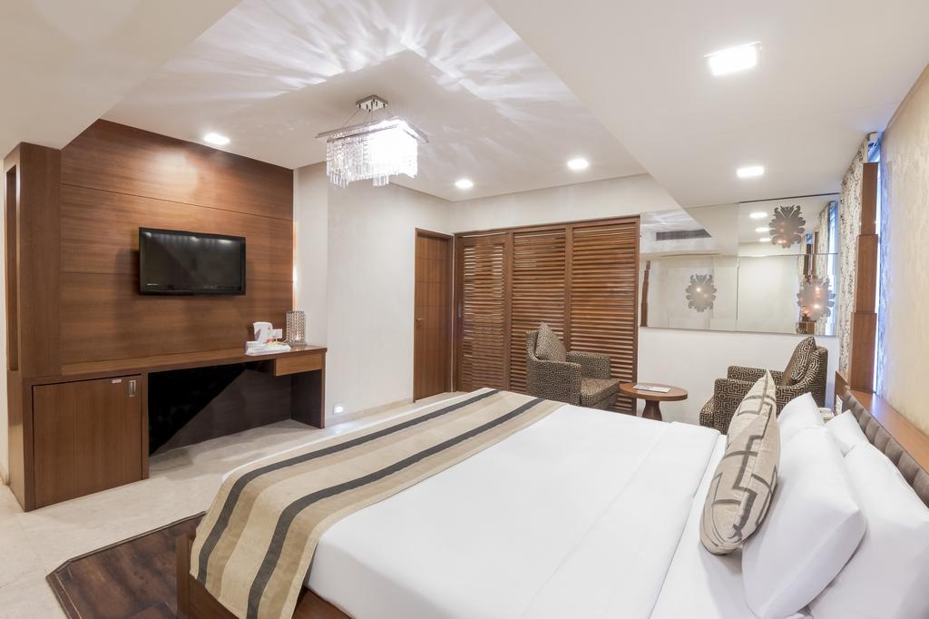 Inder Residency Hotel Ahmedabad Bagian luar foto