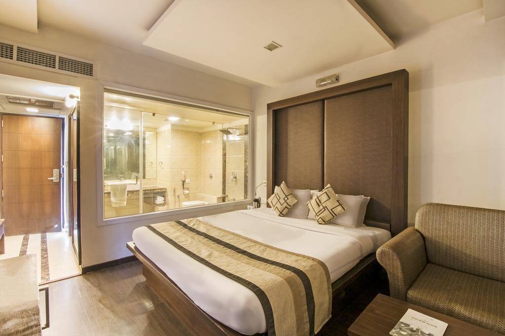 Inder Residency Hotel Ahmedabad Bagian luar foto